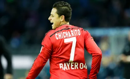 Ferdinand felicita a Chicharito por su racha goleadora