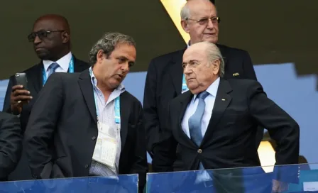 Fiscales FIFA buscan suspender de por vida a Blatter y Platini