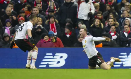 Manchester United gana el Clásico de Inglaterra en Anfield