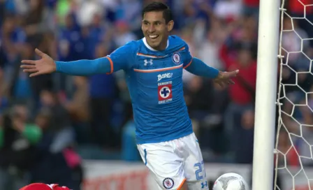 Cruz Azul logra primera victoria de local en cuatro meses 