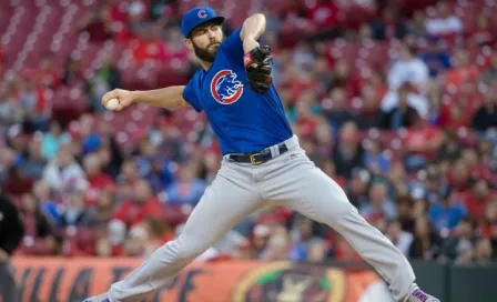 Arrieta lanza primer juego sin hit ni carrera de la temporada