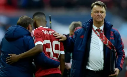 'Me quedo en Manchester el próximo año': Van Gaal