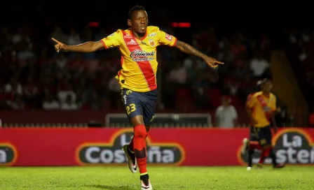 Monarcas rescata triunfo y se embala hacia Liguilla