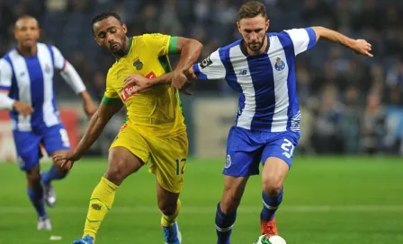 Herrera y Layún, en Equipo de la Temporada en FIFA 16