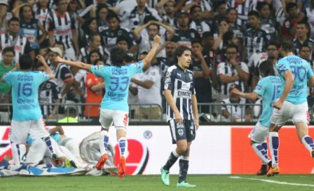 Pachuca logra empate agónico y se corona en la Sultana