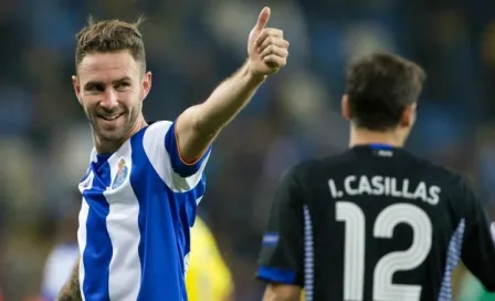 Layún habría firmado con Porto hasta 2020