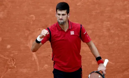 Nole, cerca de su cuarto título consecutivo de Grand Slam