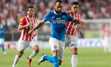 Cruz Azul tiene desolado empate en su debut contra Necaxa