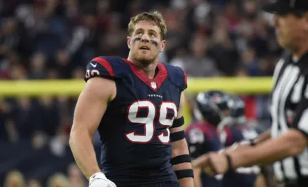 J.J. Watt compromete arranque de temporada por cirugía