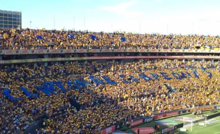 Afición de Tigres realiza mosaico de Campeón de Campeones