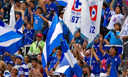 Afición de Cruz Azul prefiere mudarse a nuevo estadio