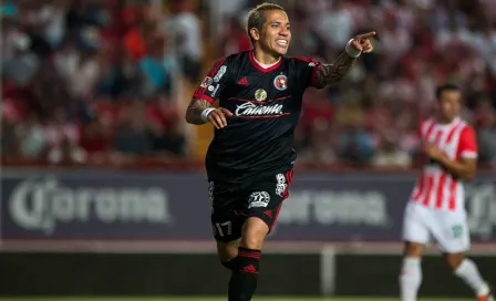 Tijuana iguala con Necaxa y conserva el liderato