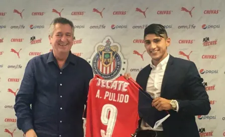 Conoce los antecesores de Alan Pulido con la '9' de Chivas