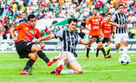 Jaguares rescata agónico empate contra Necaxa