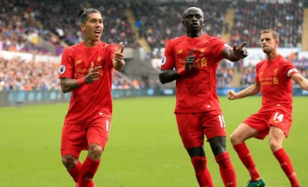 Liverpool consigue agónica victoria frente a Swansea