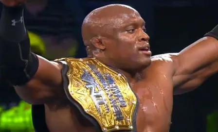 Lashley retiene el título Mundial de TNA en Bound For Glory