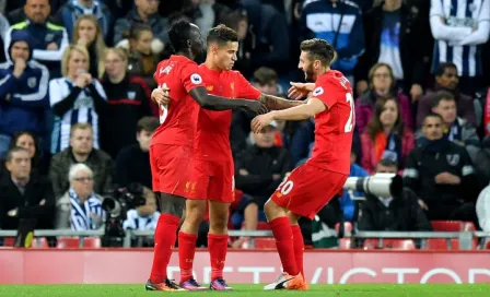 Liverpool se impone a West Bromwich y es sublíder