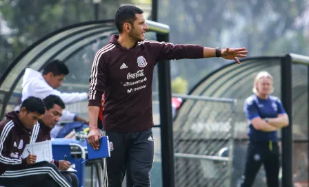 Jimmy Lozano pierde en su debut con el Tri Sub 22