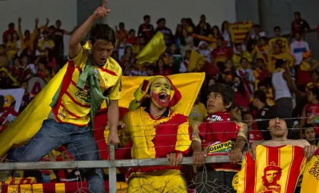 Afición de Monarcas explota contra su directiva por falta de refuerzos