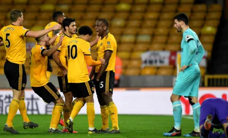 Wolves rescata agónico empate frente al Newcastle 