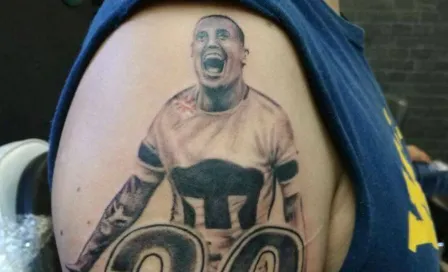 Aficionado de Pumas alterará su tatuaje de Nico Castillo