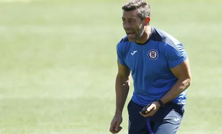 Jugadores de Cruz Azul salen en defensa de Caixinha