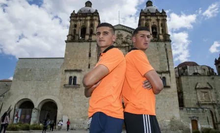 Chicharito y Pablo Aguilar, ídolos de los iraquíes de Alebrijes