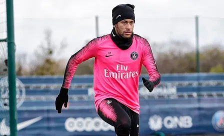 Padre de Neymar asegura que su hijo no quiere abandonar el PSG