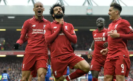 Liverpool vence a Chelsea y no suelta el liderato de la Premier