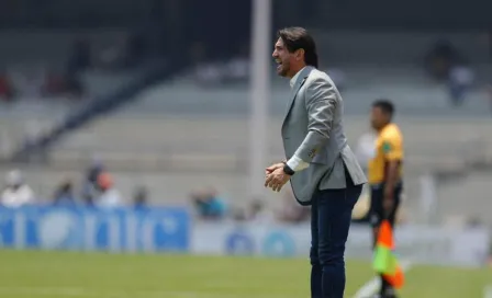 Marioni, expulsado en el Pumas vs Xolos tras provocar a rival