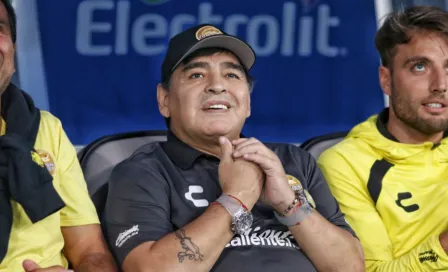 Maradona da marcha atrás y asegura estar a muerte con Dorados