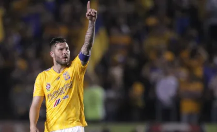 Gignac aprueba exámenes para convertirse en mexicano