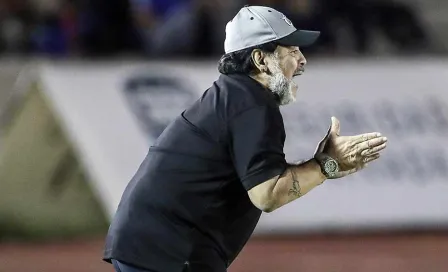 Maradona confiesa que regañó a su equipo en el entretiempo vs Cimarrones