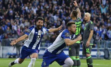 Héctor Herrera sería presentado con el Atlético de Madrid la próxima semana