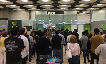 Fans ingleses 'inundan' aeropuerto español previo a Final de Champions