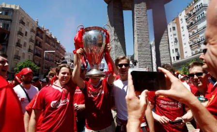 'You'll Never Walk Alone' retumba en las calles de Madrid