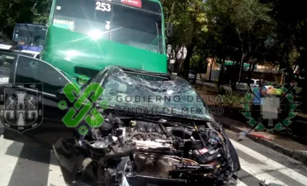 Choque múltiple en Paseo de la Reforma deja seis heridos 