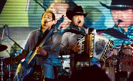 Los Tigres del Norte levantaron el trofeo de Campeón de Tigres 