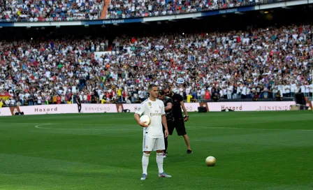 Afición del Real Madrid pidió a Mbappé en presentación de Hazard