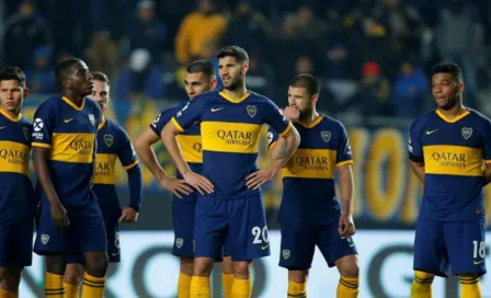 Fans de Liga de Quito lanzaron pirotecnia alrededor del hotel de Boca Juniors