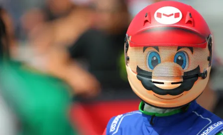 Piloto canadiense compitió al estilo de Super Mario Kart 