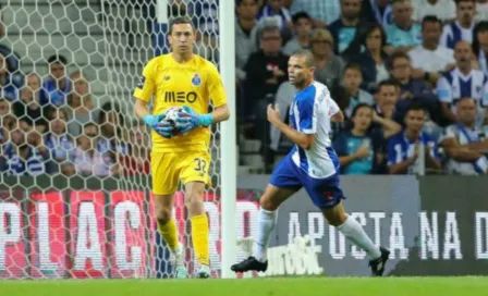 Tecatito Corona y Marchesín, por triunfo vs Benfica en primer Clásico de la Primeira Liga 