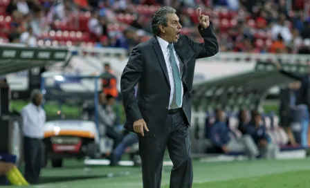 Varela convenció a Vergara de mantener a Boy hasta el Clásico Nacional 