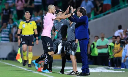 Almada: 'Santos es el mejor equipo del torneo gracias a los jugadores'