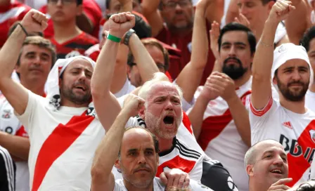 Aficionados recibieron de forma monumental a River tras derrota en Libertadores