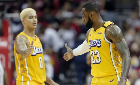 Lakers derrotó a Rockets y se consolida en la cima del Oeste