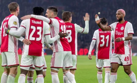 Ajax, con Edson Álvarez, goleó y avanzó a Cuartos en la Copa de los Países Bajos