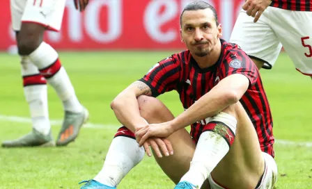 Video: Zlatan falló de manera sorprendente oportunidad clara de gol