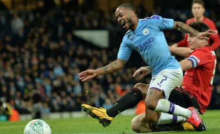 Sterling salió lesionado en la derrota del Manchester City ante Tottenham