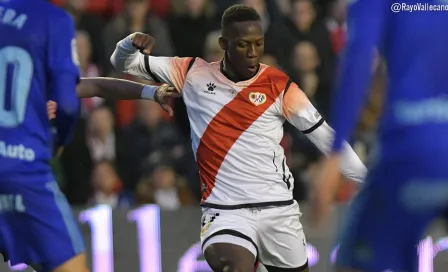 Liga española investiga posibles pagos ilegales a Luis Advíncula